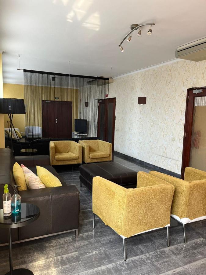 فندق Casas De Luanda Gh-Alvalade المظهر الخارجي الصورة